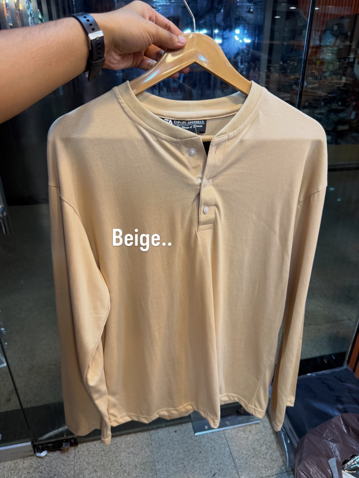 Henley Tee – Beige
